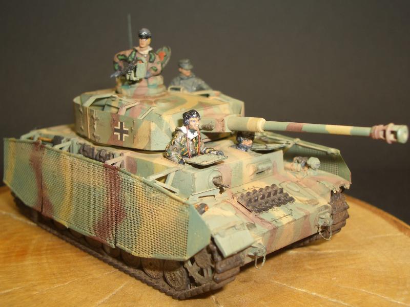 Panzer IV/J w. Thomaschürzen