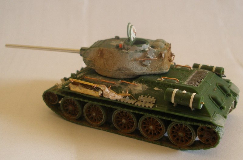 T34/85 by Andrea Laureti